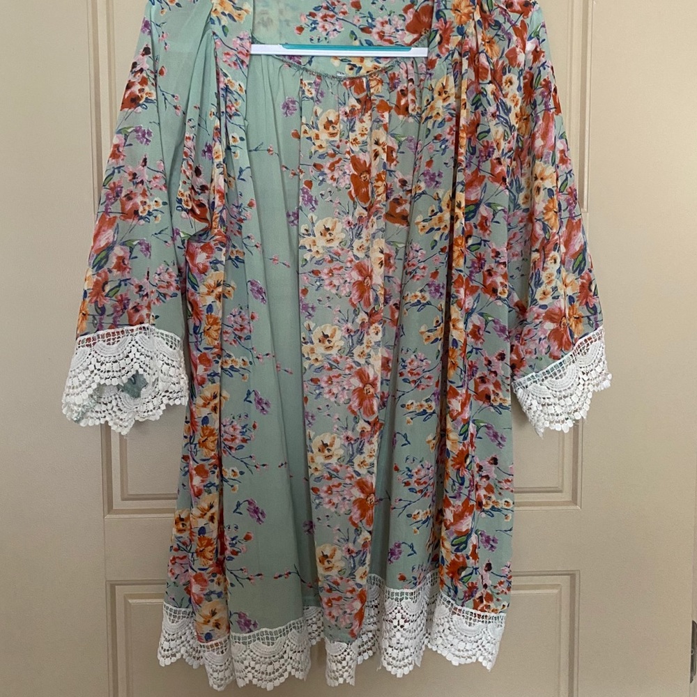 Kimono, Green Floral with Lace Trim, XL
